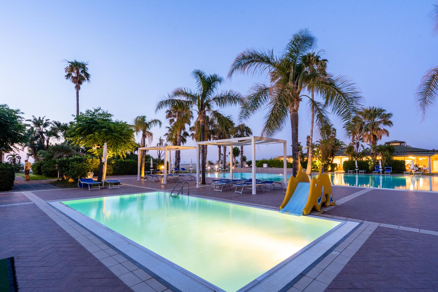 Le Dune Beach Club Messina Exterior photo