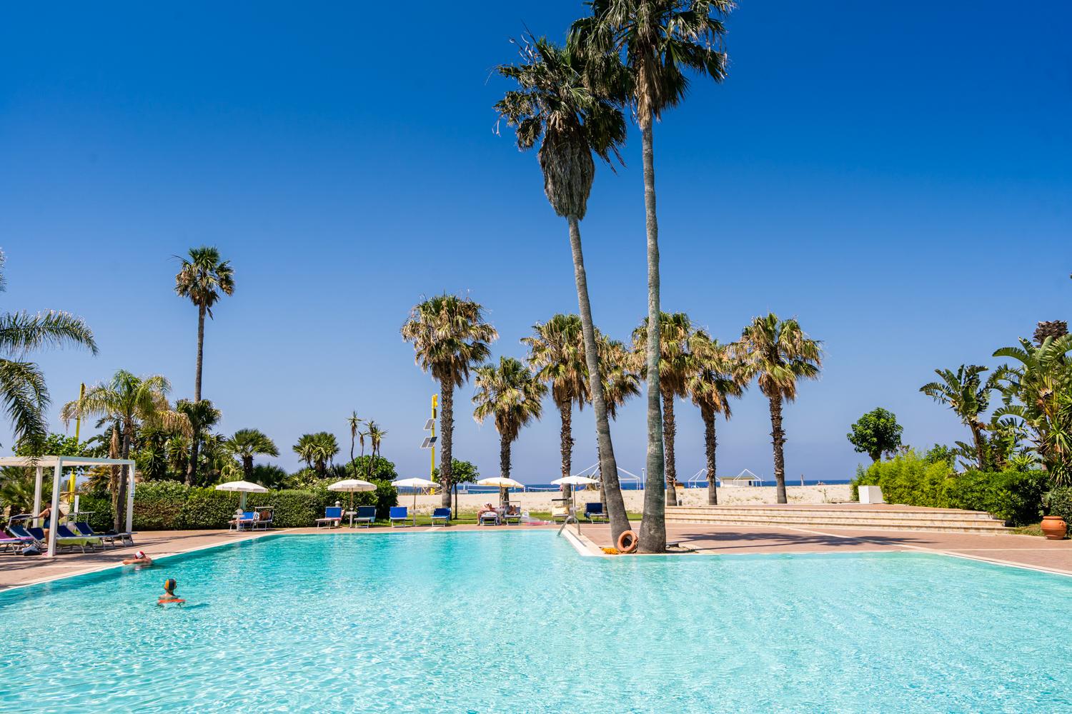 Le Dune Beach Club Messina Exterior photo